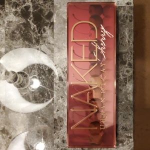 Urban Decay naked cherry palette